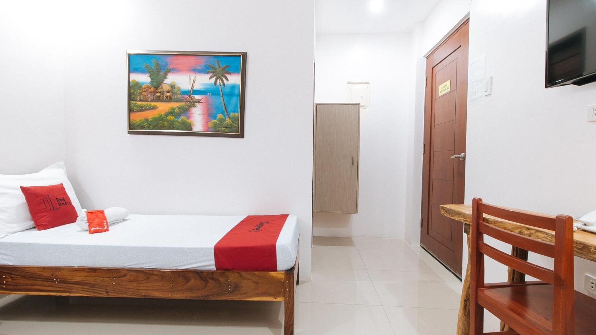 Reddoorz Plus @ Jollydays Hotel Nueva Ecija San Jose  ภายนอก รูปภาพ