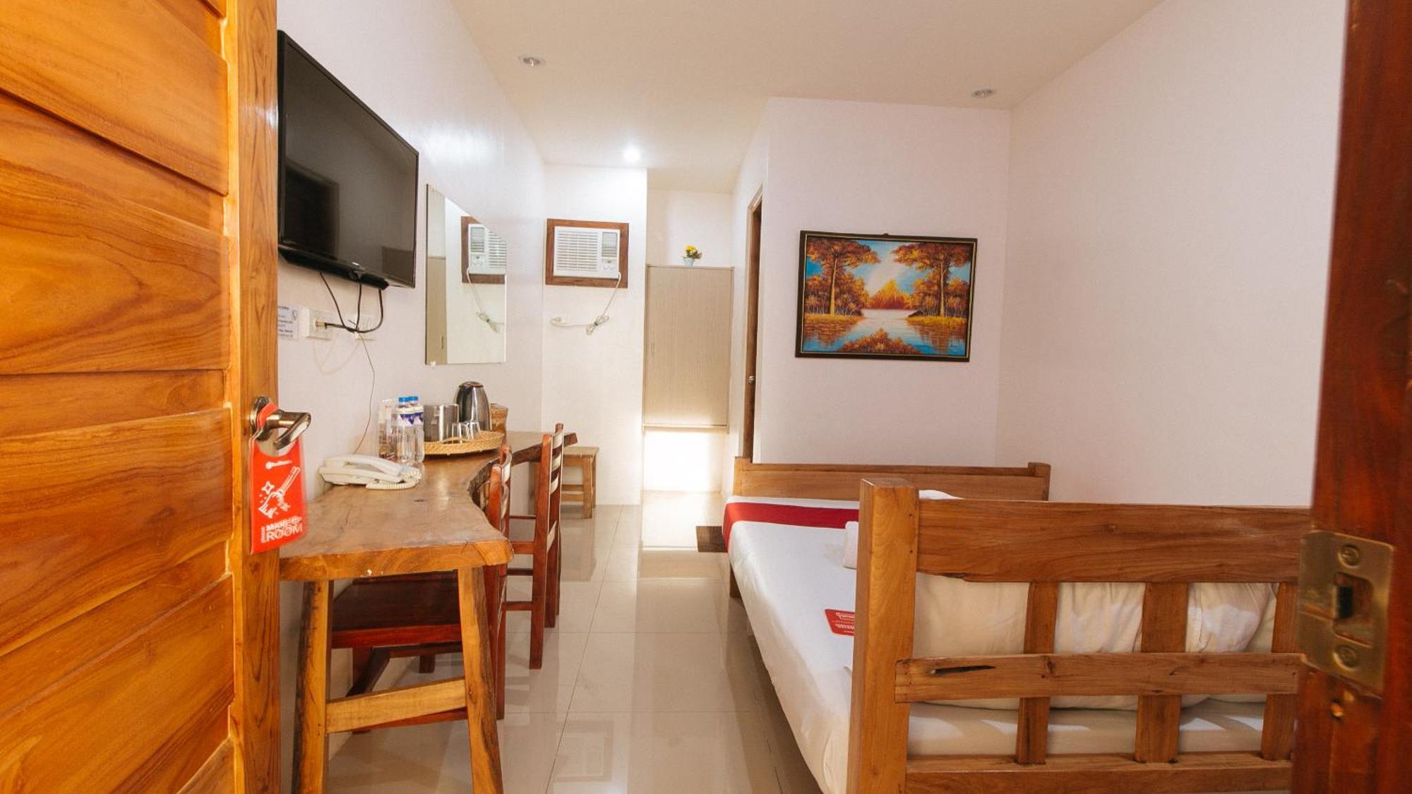 Reddoorz Plus @ Jollydays Hotel Nueva Ecija San Jose  ภายนอก รูปภาพ