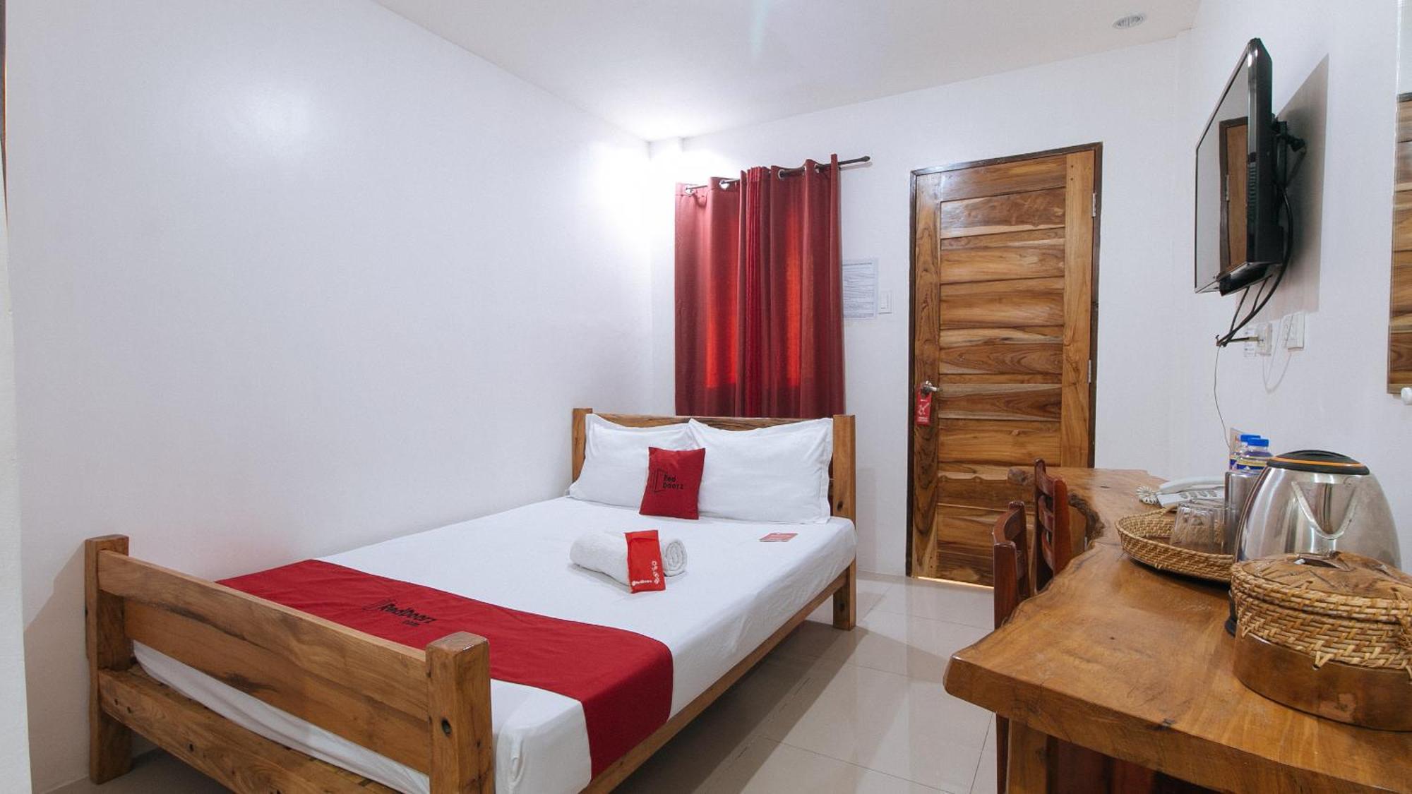 Reddoorz Plus @ Jollydays Hotel Nueva Ecija San Jose  ภายนอก รูปภาพ