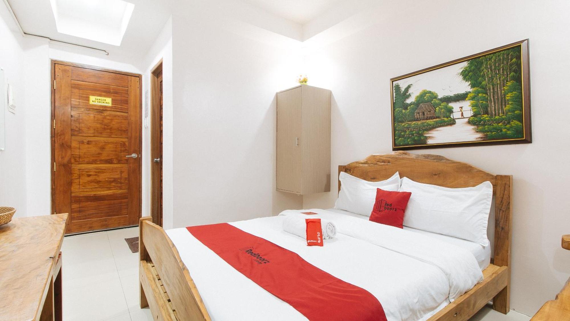 Reddoorz Plus @ Jollydays Hotel Nueva Ecija San Jose  ภายนอก รูปภาพ