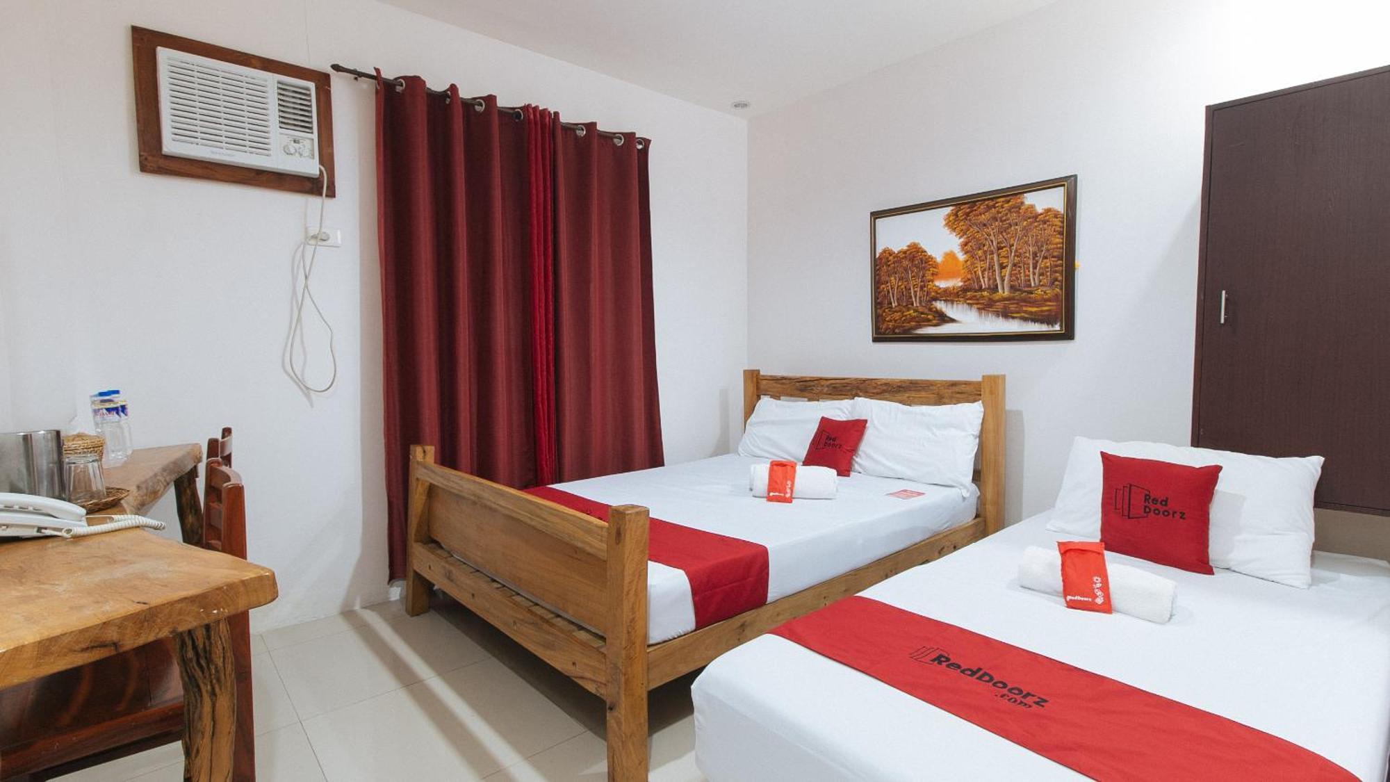 Reddoorz Plus @ Jollydays Hotel Nueva Ecija San Jose  ภายนอก รูปภาพ