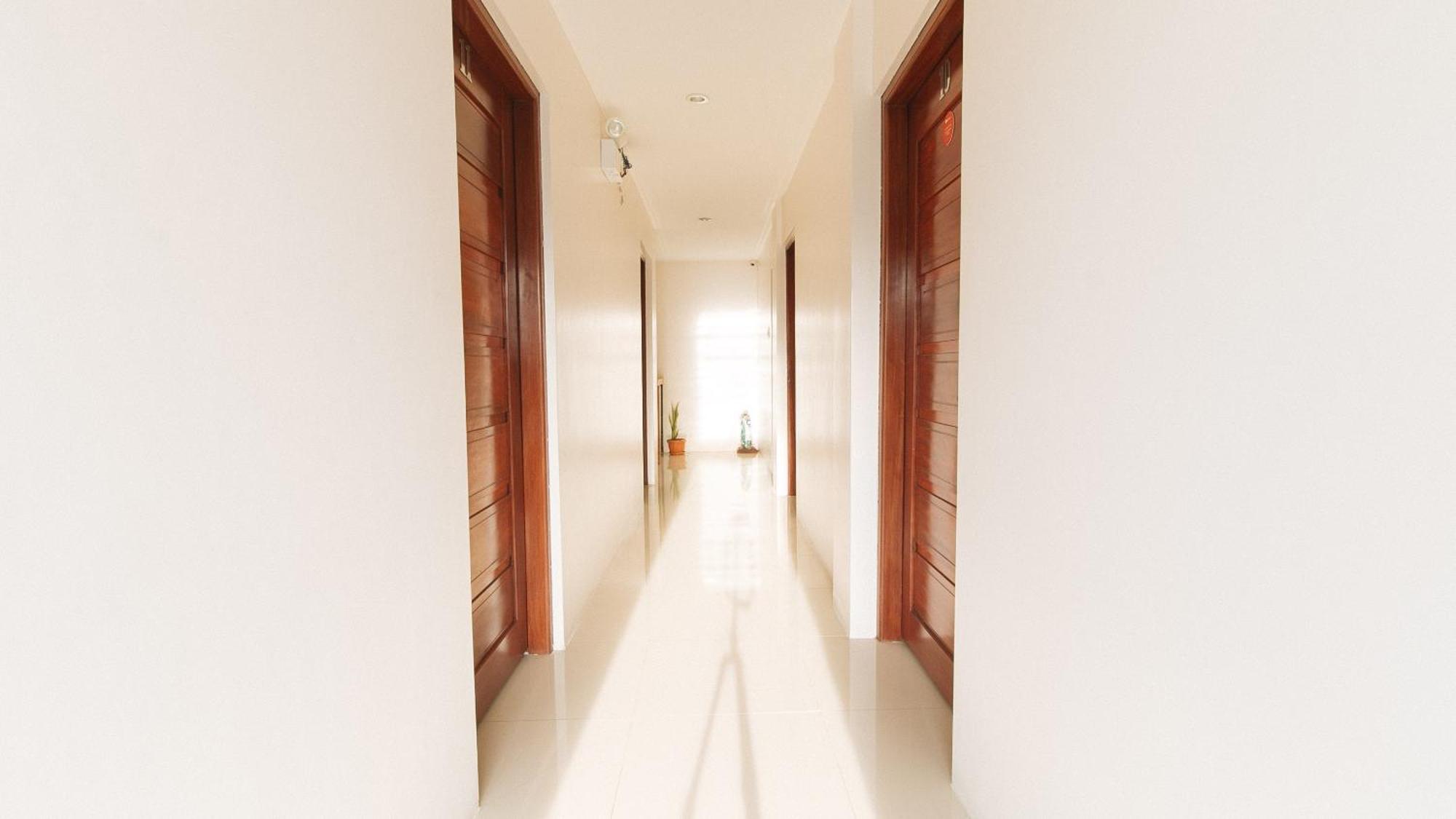 Reddoorz Plus @ Jollydays Hotel Nueva Ecija San Jose  ภายนอก รูปภาพ