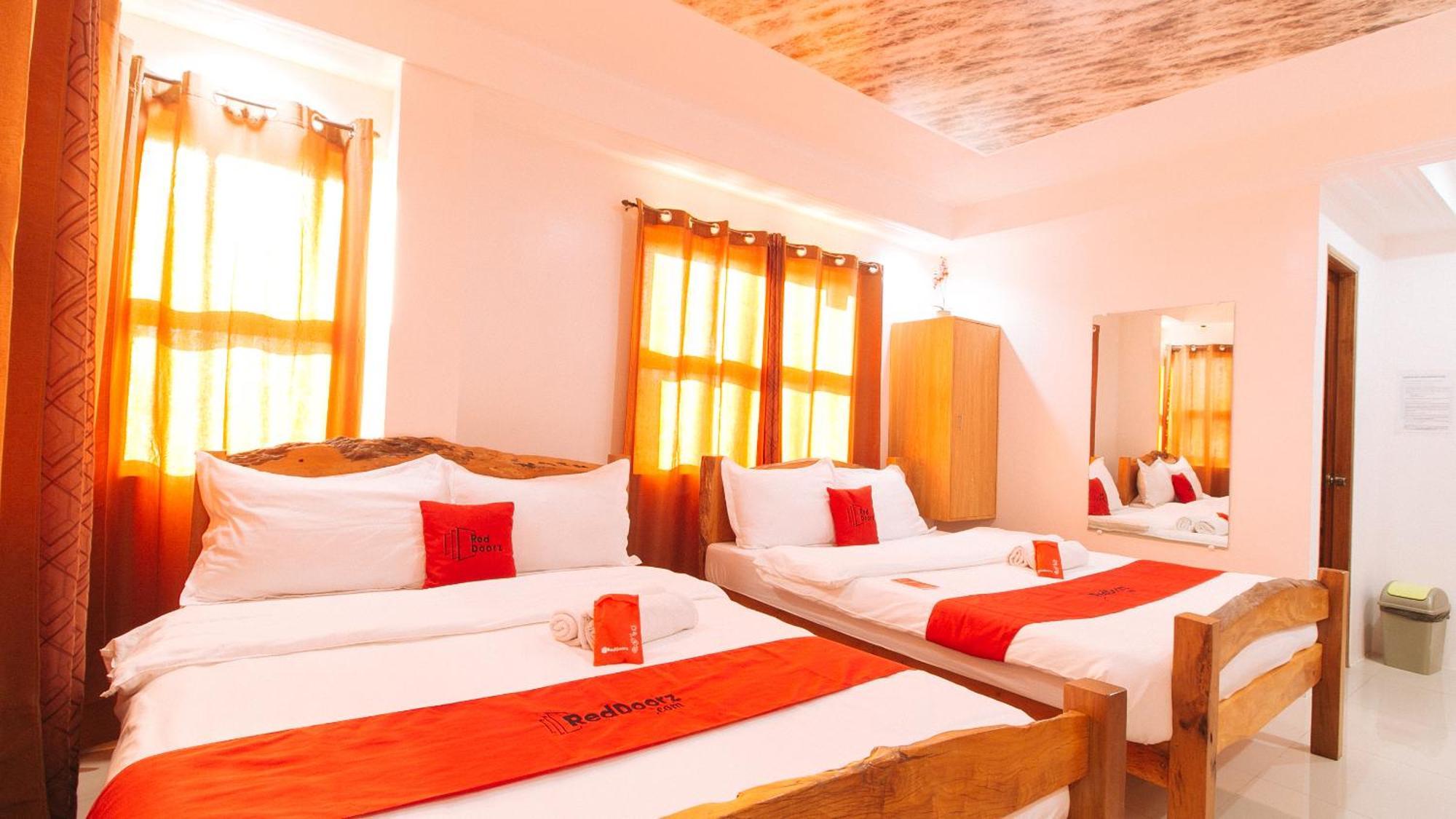 Reddoorz Plus @ Jollydays Hotel Nueva Ecija San Jose  ภายนอก รูปภาพ