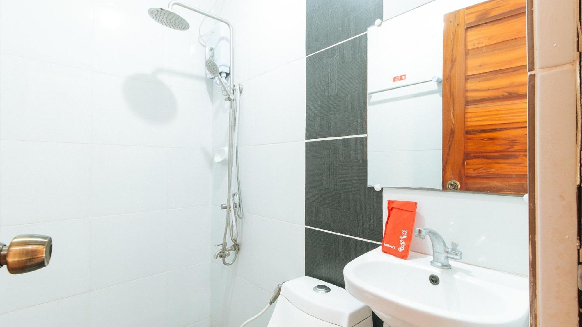 Reddoorz Plus @ Jollydays Hotel Nueva Ecija San Jose  ภายนอก รูปภาพ