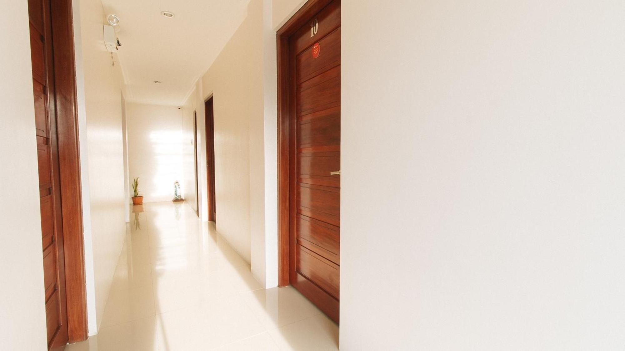 Reddoorz Plus @ Jollydays Hotel Nueva Ecija San Jose  ภายนอก รูปภาพ